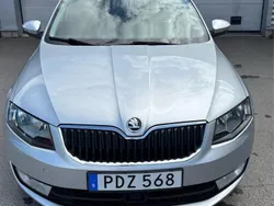 Silver Begagnad 2017 Skoda Octavia Ambition Kombi | 145 000 kr (Marknadspris)