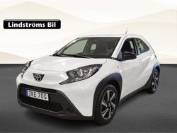 Vit Begagnad 2022 Toyota Aygo Halvkombi | 164 900 kr (Marknadspris)