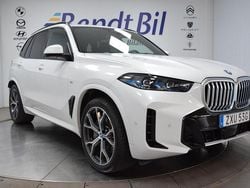 Vit Begagnad 2024 BMW X5 Comfort Edition SUV | 959 500 kr
