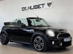 Svart Begagnad 2015 Mini Cooper SD Cabriolet Cab | 139 900 kr
