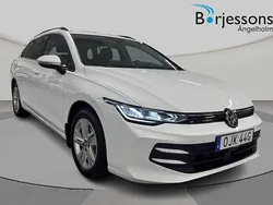 Vit Begagnad 2024 VW Golf VIII Life Kombi | 289 000 kr (Bra pris)