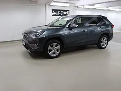 Mörkgrå Begagnad 2020 Toyota RAV4 Hybrid Executive SUV | 289 900 kr (Marknadspris)