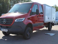 Flerfärgad (röd) Ny 2025 Mercedes Sprinter Van | 986 250 kr
