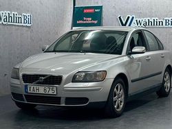 Ljusgrå (grå) Begagnad 2006 Volvo S40 Sedan | 44 900 kr (Marknadspris)