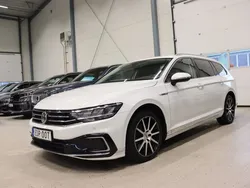 Vit Begagnad 2019 VW Passat GTE Kombi | 214 800 kr (Marknadspris)