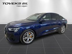 Navarrablå metallic Begagnad 2020 Audi e-tron Sportback S-Line SUV | 454 900 kr (Marknadspris)