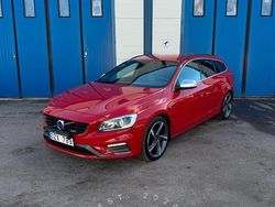 Röd Begagnad 2013 Volvo V60 R-Design Kombi | 109 900 kr (Lite dyr)