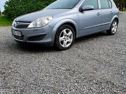 Grå Begagnad 2008 Opel Astra Halvkombi | 25 000 kr (Marknadspris)