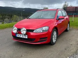 Röd Begagnad 2014 VW Golf VII Kombi | 85 000 kr (Marknadspris)