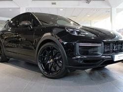 Svart Begagnad 2022 Porsche Cayenne Turbo GT SUV | 1 775 000 kr