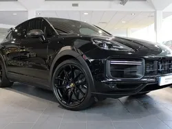 Svart Begagnad 2022 Porsche Cayenne Turbo GT SUV | 1 845 000 kr