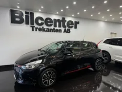 Svart Begagnad 2015 Renault Clio IV Halvkombi | 69 900 kr (Bra pris)