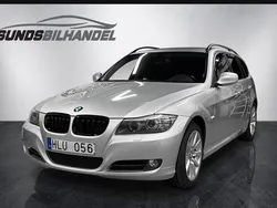 Ljusgrå Begagnad 2009 BMW 325 Comfort Edition Kombi | 99 900 kr (Marknadspris)