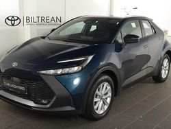 Blå Ny 2025 Toyota C-HR SUV | 399 900 kr (Bra pris)