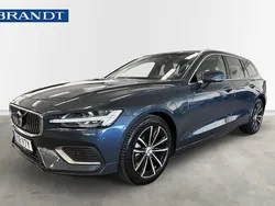 Mörkblå (blå) Begagnad 2025 Volvo V60 Plus Kombi | 549 900 kr (Dyr)