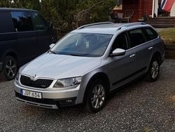 Silver Begagnad 2016 Skoda Octavia Scout Kombi | 95 000 kr (Marknadspris)