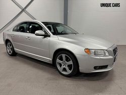 Ljusgrå Begagnad 2007 Volvo S80 Summum Sedan | 89 900 kr (Lite dyr)