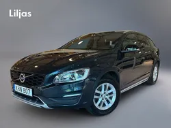 Begagnad 2018 Volvo V60 CC Kombi | 219 000 kr (Marknadspris)