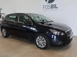 Mörkblå (blå) Begagnad 2019 Peugeot 308 Halvkombi | 134 900 kr (Bra pris)