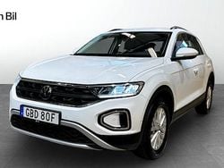 Vit (pure white) Begagnad 2022 VW T-Roc Life SUV | 269 900 kr (Marknadspris)