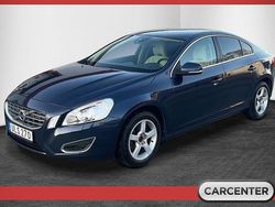 Mörkblå Begagnad 2011 Volvo S60 Momentum Sedan | 69 500 kr (Lite dyr)