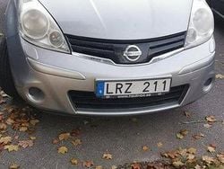 Silver Begagnad 2011 Nissan Note Minibuss | 27 000 kr (Bra pris)