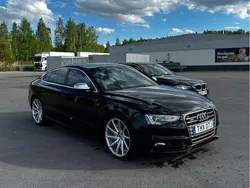 Svart Begagnad 2013 Audi S5 Halvkombi | 153 999 kr