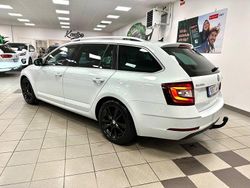 Vit Begagnad 2019 Skoda Octavia Kombi | 158 500 kr (Marknadspris)