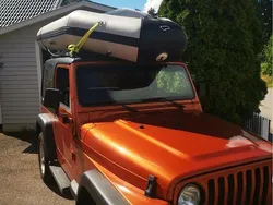 Orange Begagnad 2001 Jeep Wrangler SUV | 100 000 kr
