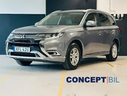 Gråmetallic Begagnad 2019 Mitsubishi Outlander P-HEV Comfort Edition SUV | 189 500 kr (Superpris)