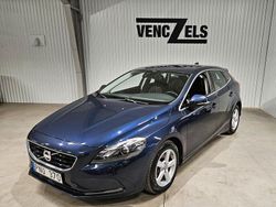 Blå (blå metallic) Begagnad 2012 Volvo V40 Momentum Kombi | 129 000 kr (Marknadspris)