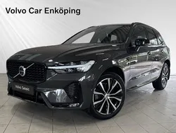 Grå Begagnad 2023 Volvo XC60 Plus SUV | 544 900 kr (Dyr)