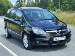 Svart Begagnad 2006 Opel Zafira Minibuss | 23 000 kr