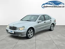 Silver Begagnad 2004 Mercedes C180 Sedan | 38 500 kr (Marknadspris)