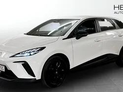 Vit (white) Begagnad 2022 MG MG4 EV Halvkombi | 259 900 kr