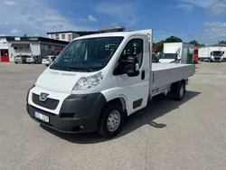 Flerfärgad (vit) Begagnad 2014 Peugeot Boxer Van | 243 750 kr