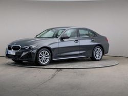 Grå Begagnad 2023 BMW 320 Sedan | 449 000 kr (Dyr)