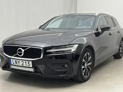 Svart Begagnad 2019 Volvo V60 SE Kombi | 209 900 kr (Marknadspris)