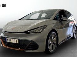 Ljusgrå (vapor grey) Begagnad 2023 Cupra Born Halvkombi | 264 900 kr (Lite dyr)