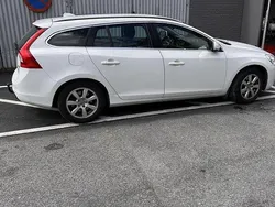 Vit Begagnad 2012 Volvo V60 Momentum Kombi | 80 000 kr (Superpris)