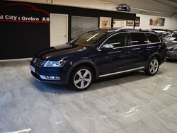 Mörkblå Begagnad 2014 VW Passat Alltrack Kombi | 119 900 kr (Marknadspris)