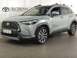 Grå Begagnad 2024 Toyota Corolla Cross Style SUV | 379 900 kr