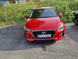 Röd Begagnad 2018 Hyundai i30 Comfort Kombi | 155 000 kr (Marknadspris)