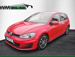 Röd Begagnad 2015 VW Golf VII GTD Halvkombi | 164 000 kr (Dyr)