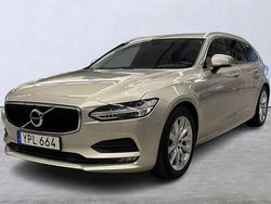 Ljusbrun Begagnad 2018 Volvo V90 Momentum Kombi | 229 900 kr (Marknadspris)