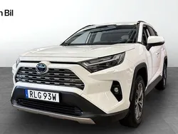 Vit Begagnad 2022 Toyota RAV4 Hybrid Executive SUV | 369 900 kr (Superpris)