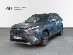 Mörkgrå (grå) Begagnad 2022 Toyota RAV4 Hybrid Executive SUV | 384 900 kr (Bra pris)