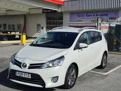 Vit Begagnad 2014 Toyota Verso Minibuss | 54 000 kr (Bra pris)