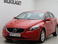 Röd Begagnad 2017 Volvo V40 Business Edition Kombi | 169 900 kr (Marknadspris)