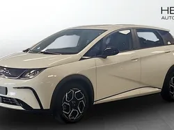 Gul (yellow) Begagnad 2023 BYD Dolphin Comfort Halvkombi | 389 900 kr